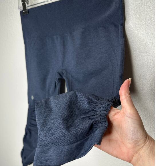 Lululemon In The FLow Slate Blue Gray Side Ruche Crop Yoga Pant 8 - Picture 7 of 12
